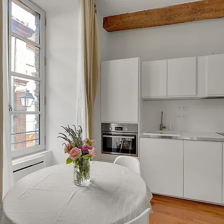 Les Relais Du Capitole - D'hotes Apartment *