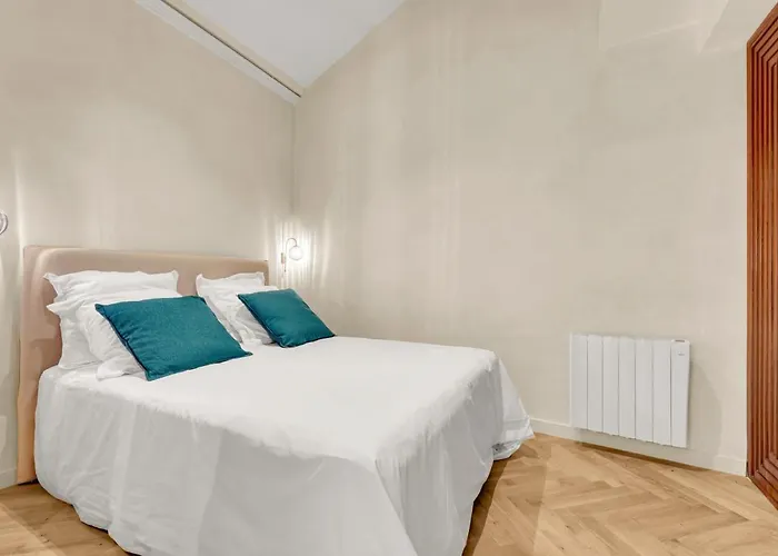 Les Relais Du Capitole - D'hotes * تولوز