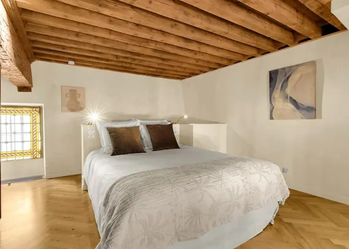 Les Relais Du Capitole - D'hotes