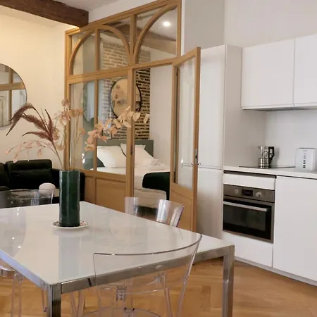 Les Relais Du Capitole - D'hôtes Appartement *